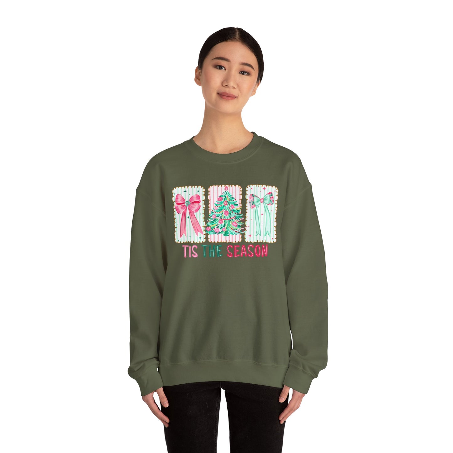 🎀🎄 ’Tis The Season Sweatshirt – Pastel Bows & Merry Tree Vibes ✨☃️