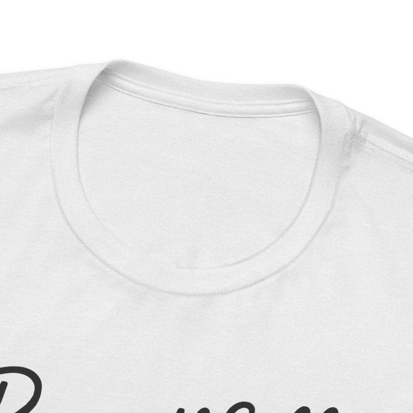 Camiseta Rosa “Beautifully Broken”: una camiseta empoderante con una elegancia suave