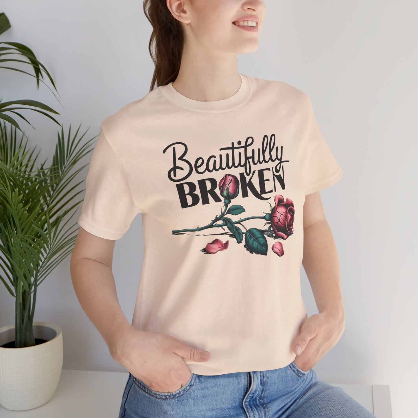 Camiseta Rosa “Beautifully Broken”: una camiseta empoderante con una elegancia suave