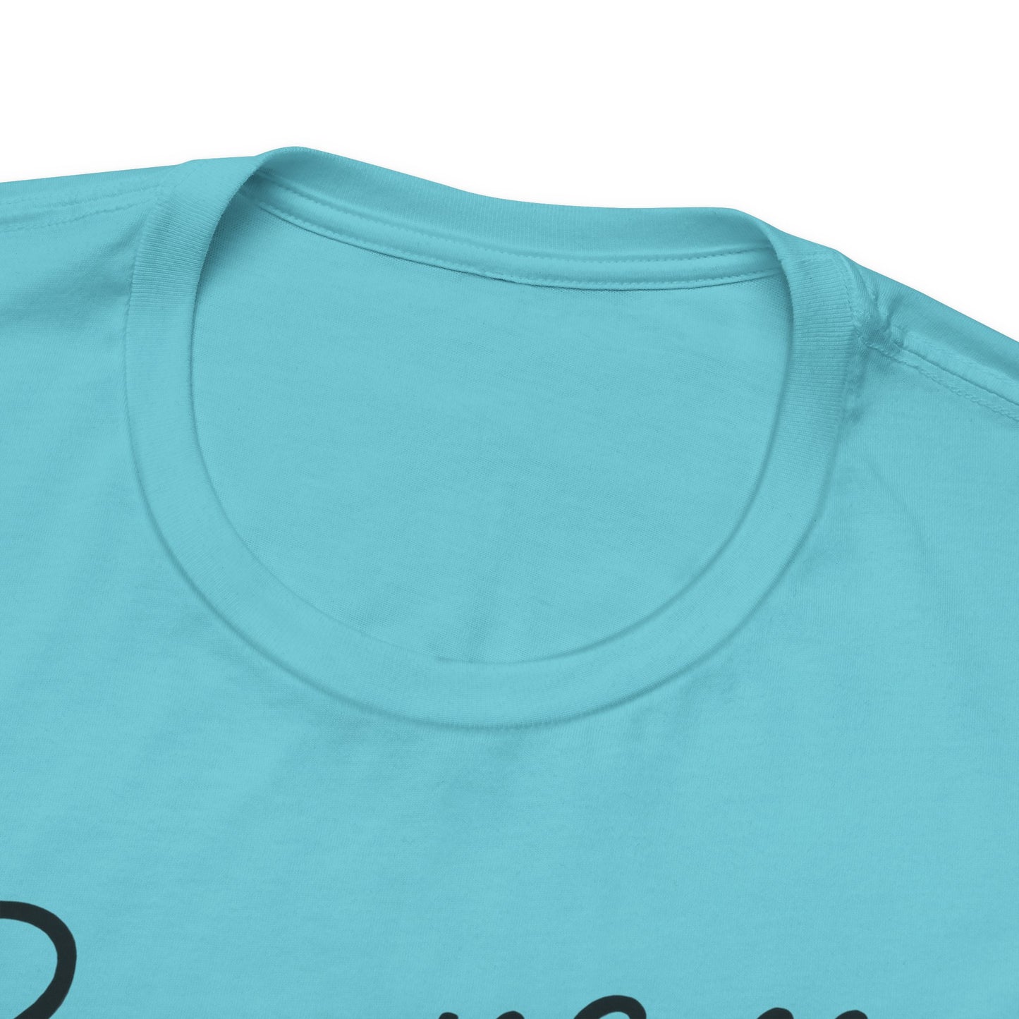 Camiseta Rosa “Beautifully Broken”: una camiseta empoderante con una elegancia suave
