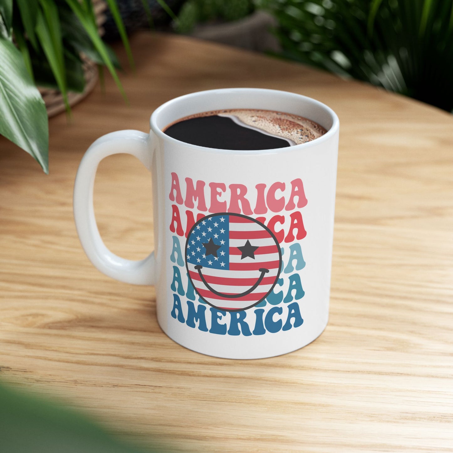 USA America Smiley Face Mug – Celebrate Patriotism with Style and Fun! 🎆