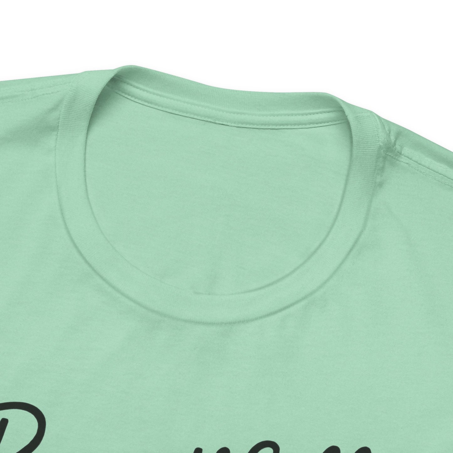 Camiseta Rosa “Beautifully Broken”: una camiseta empoderante con una elegancia suave