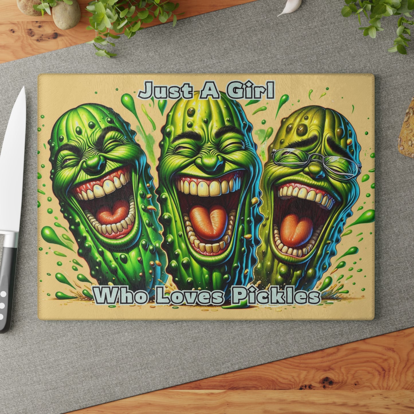 🥒💚 “Just a Girl Who Loves Pickles” Glass Cutting Board – Cozy Charm for Your Kitchen