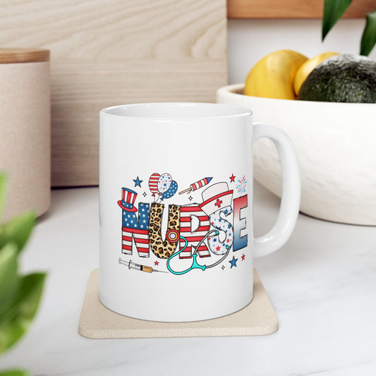 Taza de Enfermera Estadounidense de EE. UU.: ¡Un homenaje patriótico a nuestros héroes de la salud! 🩺