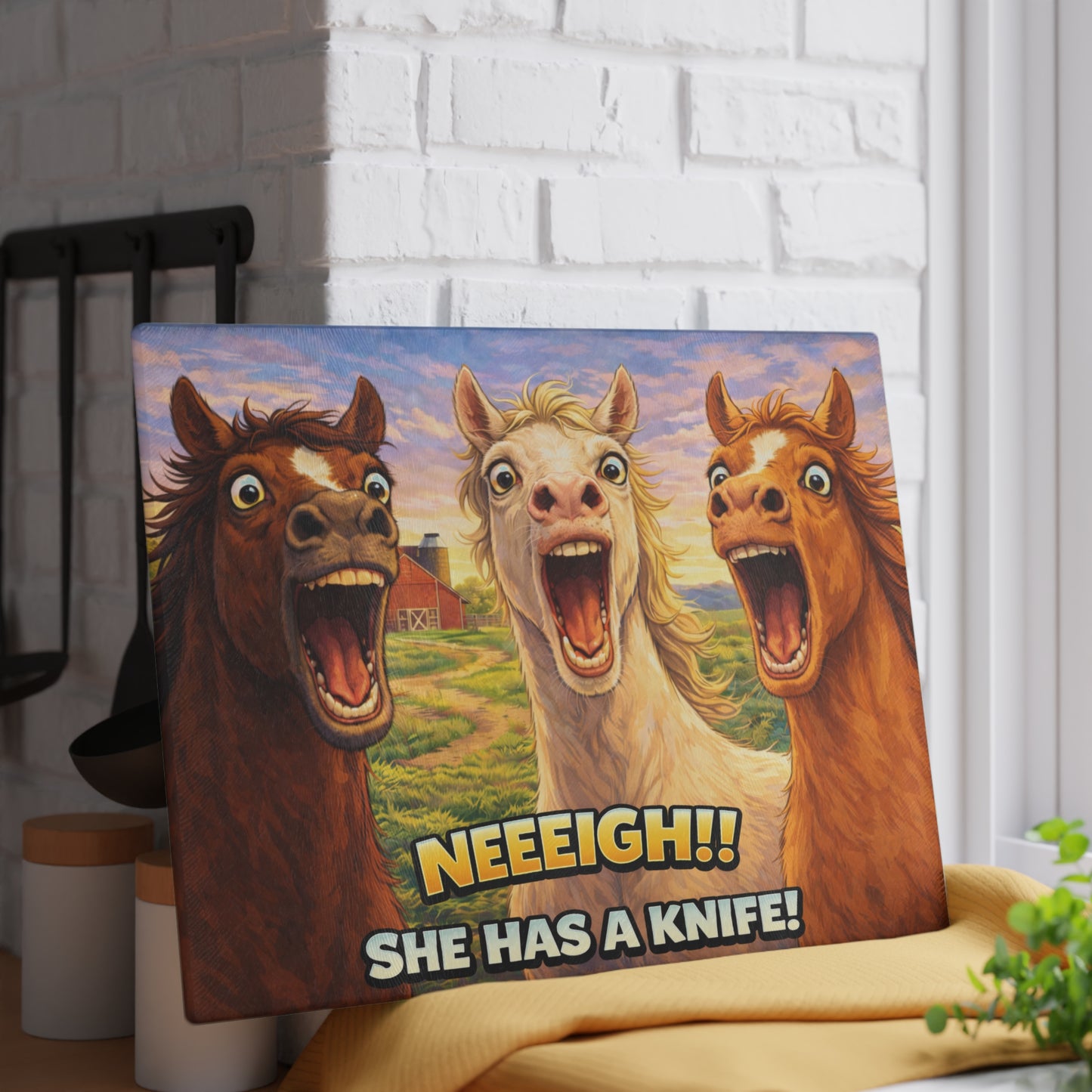 Funny Horse Glass Cutting Board – Whimsical Farm Humor Kitchen Display