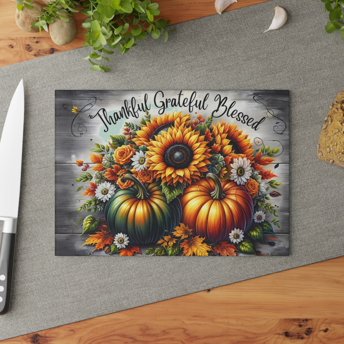 🍂🌻 “Thankful • Grateful • Blessed” Glass Cutting Board – Harvest Glow for Your Kitchen