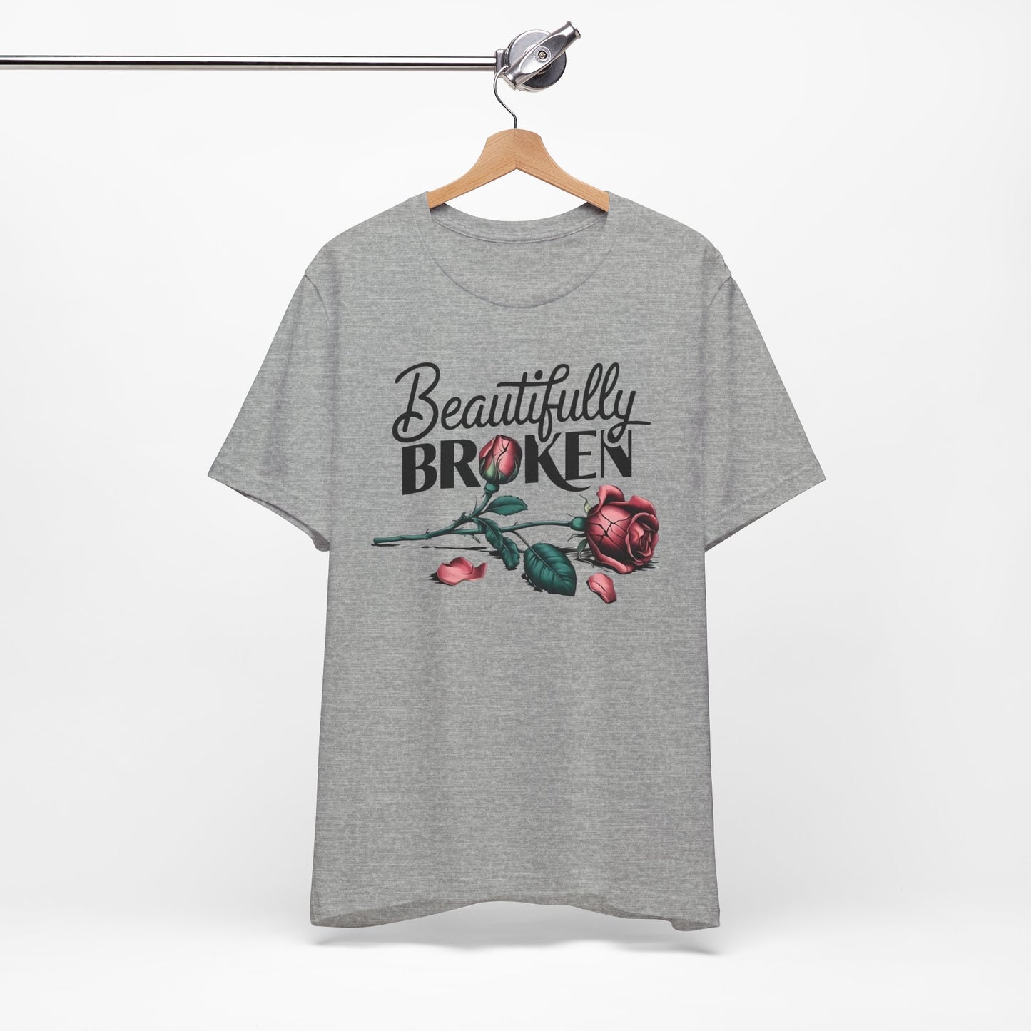 Camiseta Rosa “Beautifully Broken”: una camiseta empoderante con una elegancia suave