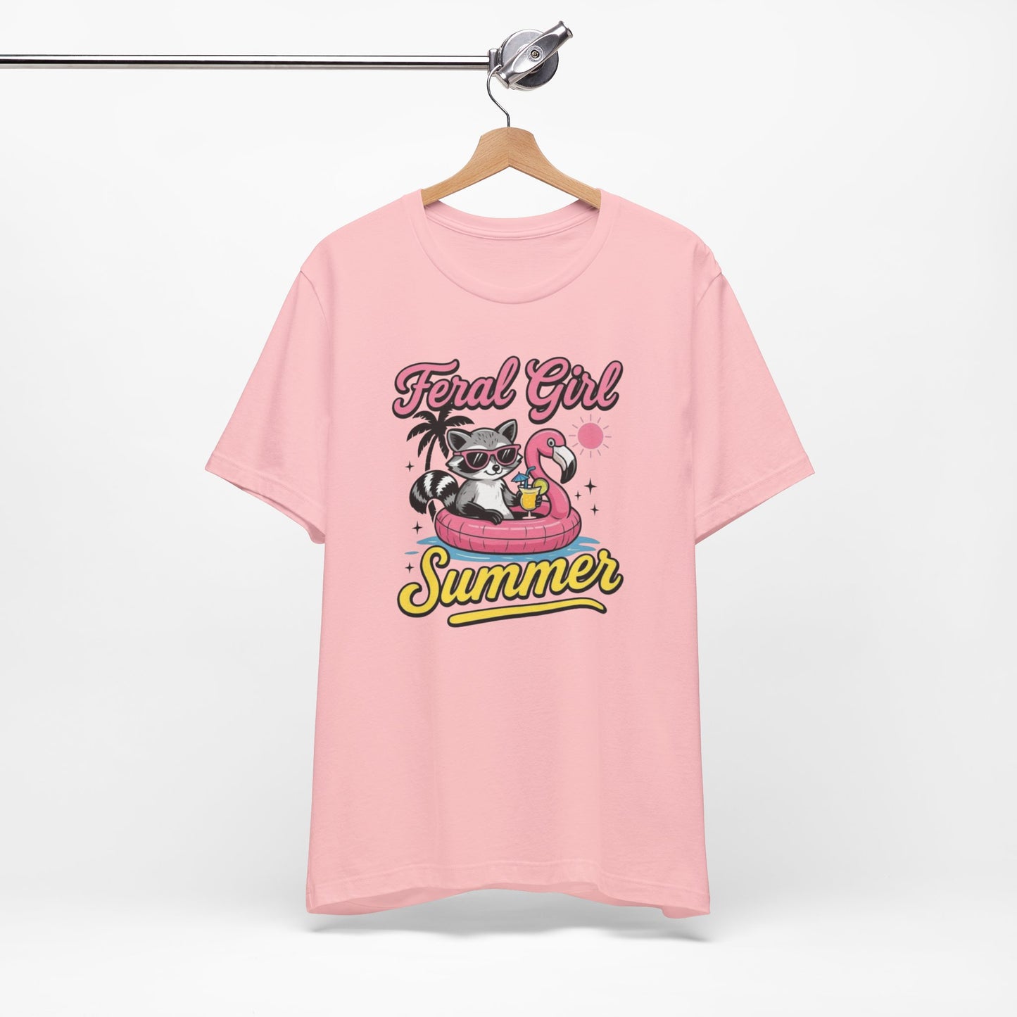 Camiseta de verano para chica salvaje: Mapache divertido con vuelo | Camiseta de verano para mujer