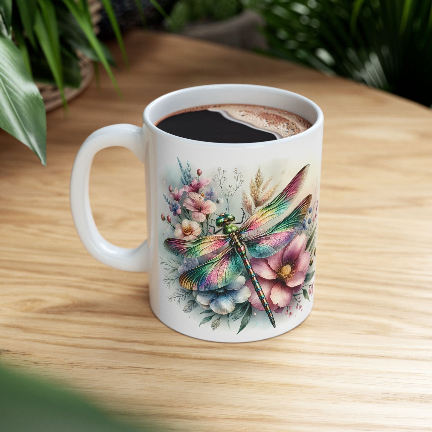 🌈 Magia del Jardín Arcoíris – Envoltorio para Taza de Café con Libélula Vibrante ☕