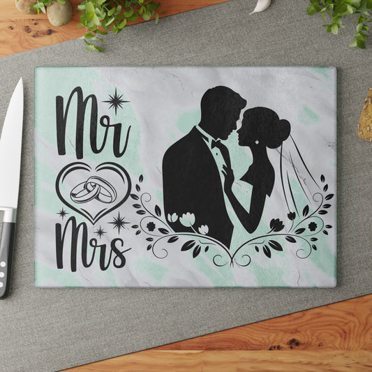 Tabla de cortar para novios: romance atemporal con una silueta elegante