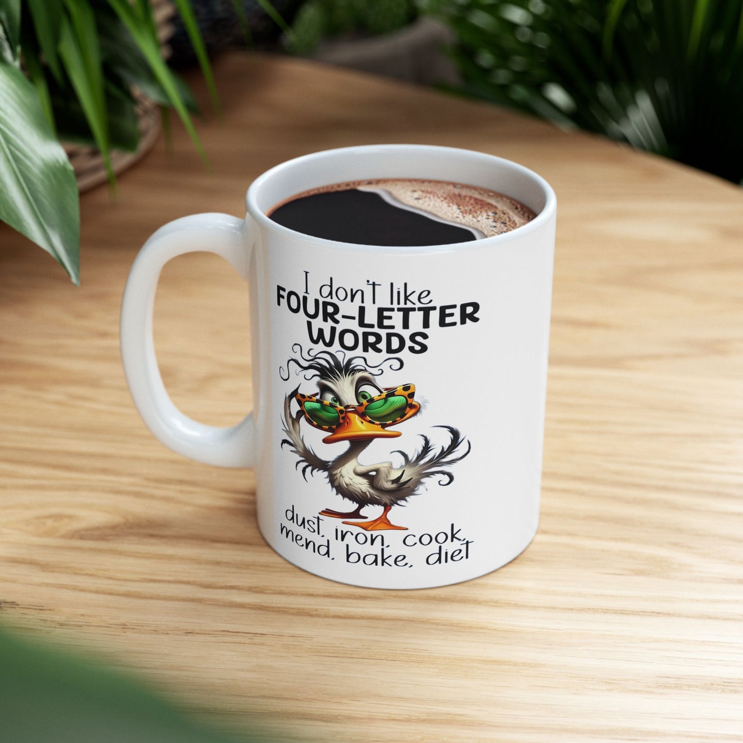 ☕ Taza de café Sassy Duck “Palabras de cuatro letras”: ¡un regalo divertido y con actitud!