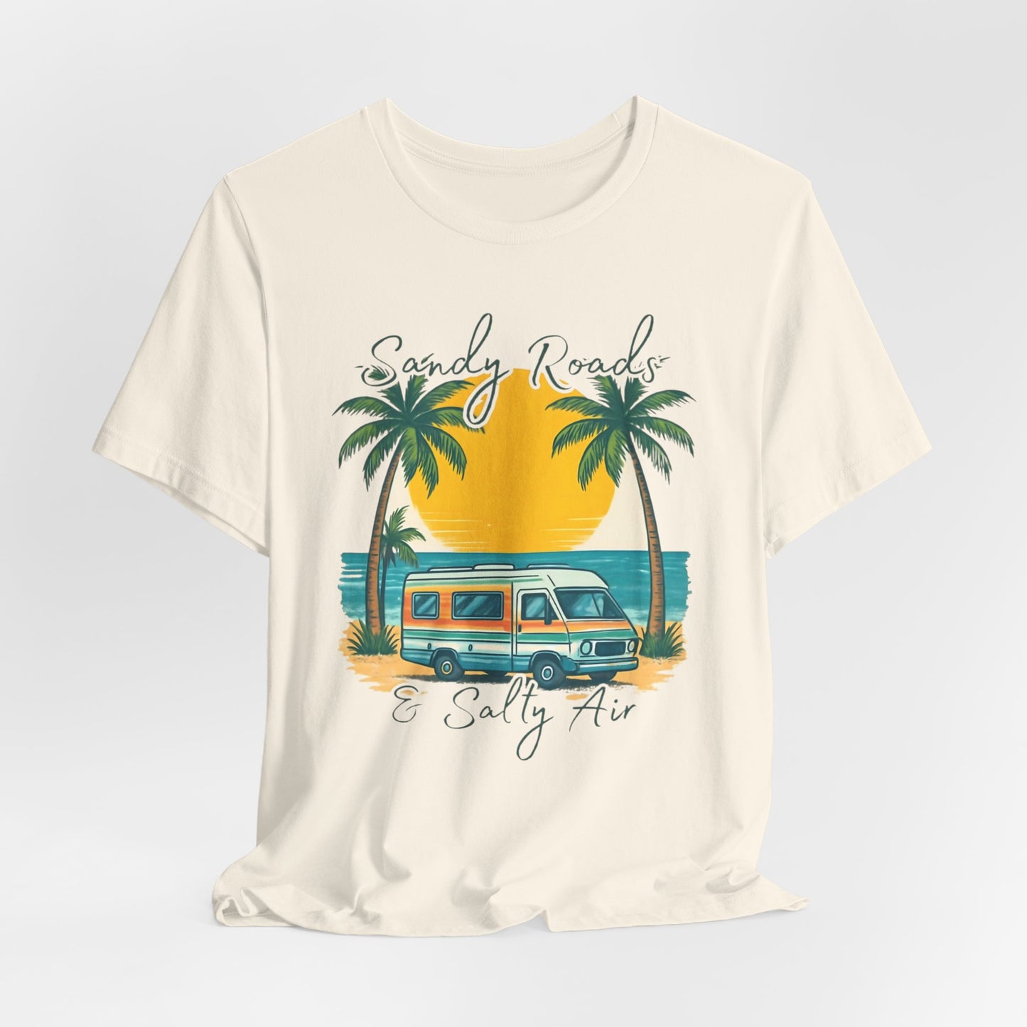 Camiseta Sandy Roads &amp; Salty Air: Camisa playera ligera para mujer para días costeros y ambiente veraniego.