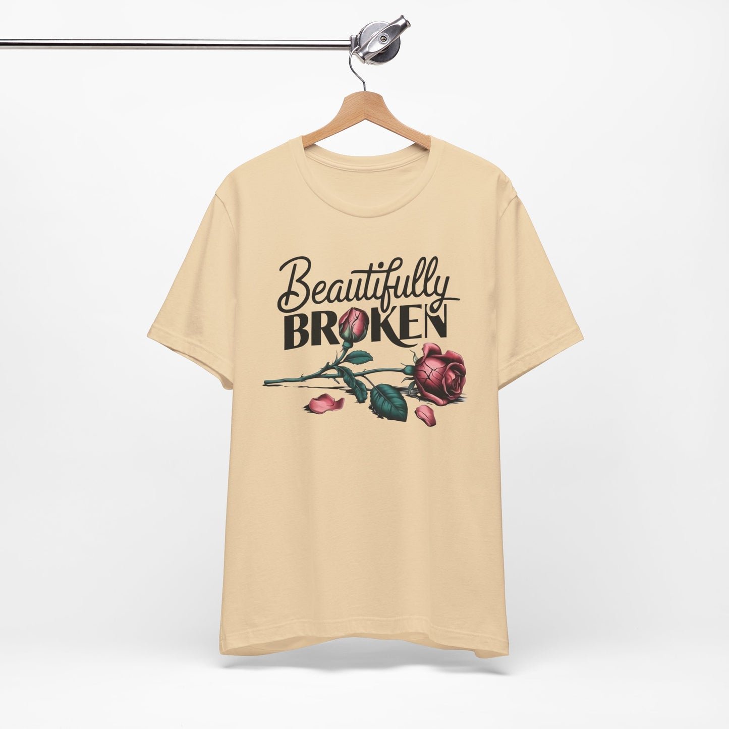 Camiseta Rosa “Beautifully Broken”: una camiseta empoderante con una elegancia suave