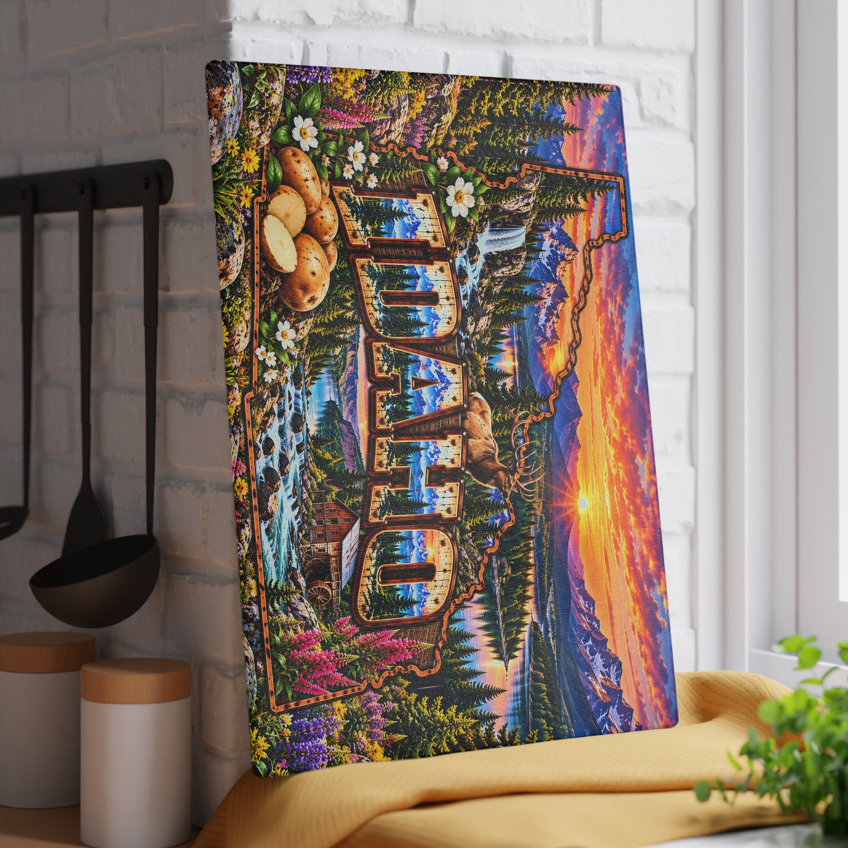 Idaho Glass Cutting Board – Idaho State Map, Rocky Mountains, Elk, Waterfalls, Potatoes & Mountain Sunset Kitchen Décor