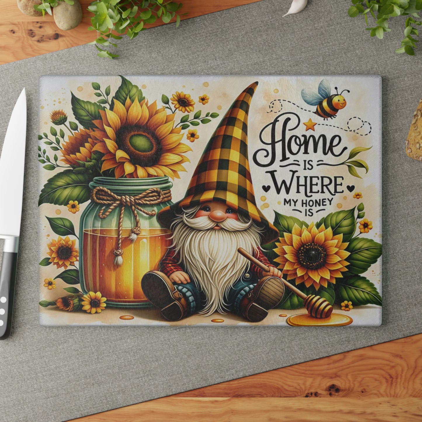 🐝🌻 “Sunny Honey Gnome” Glass Cutting Board – Warm Country Charm for Your Kitchen