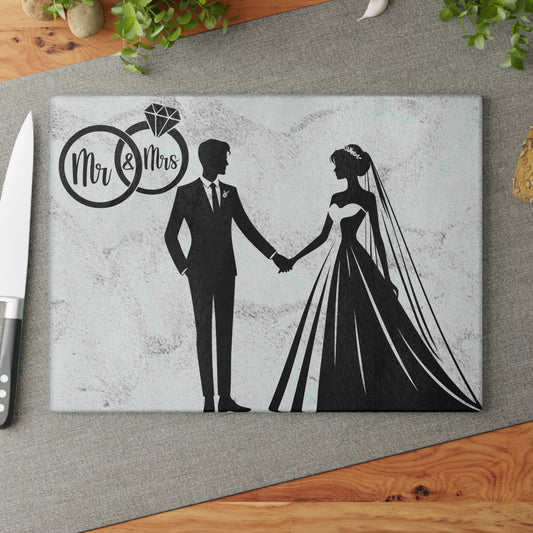 Tabla de cortar con silueta de boda para el Sr. y la Sra.: un elegante recuerdo para los recién casados