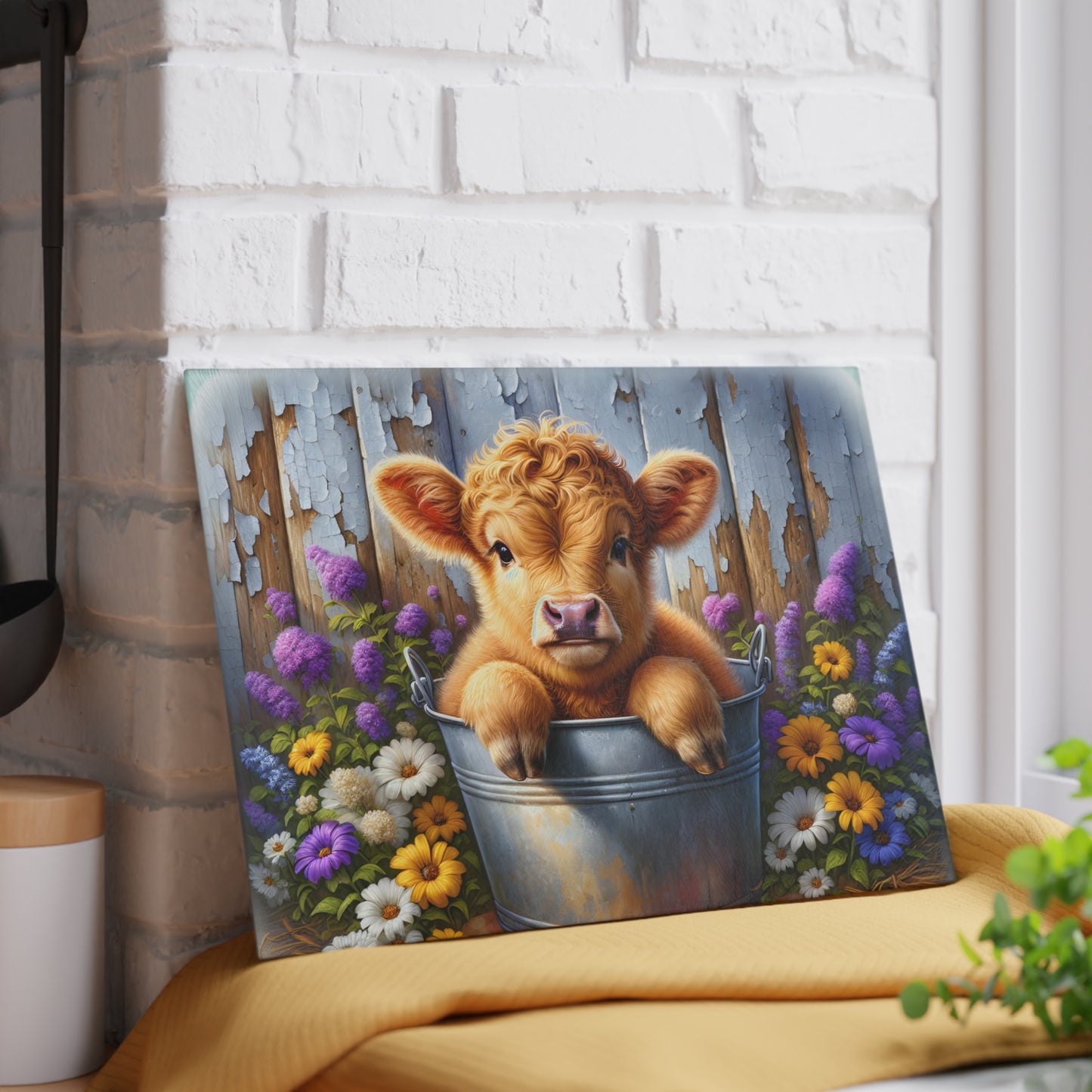 🐮🌸 Baby Highland Cow in Pail Glass Cutting Board – Country Charm with Flowers & Rustic Fence 🌼🪵