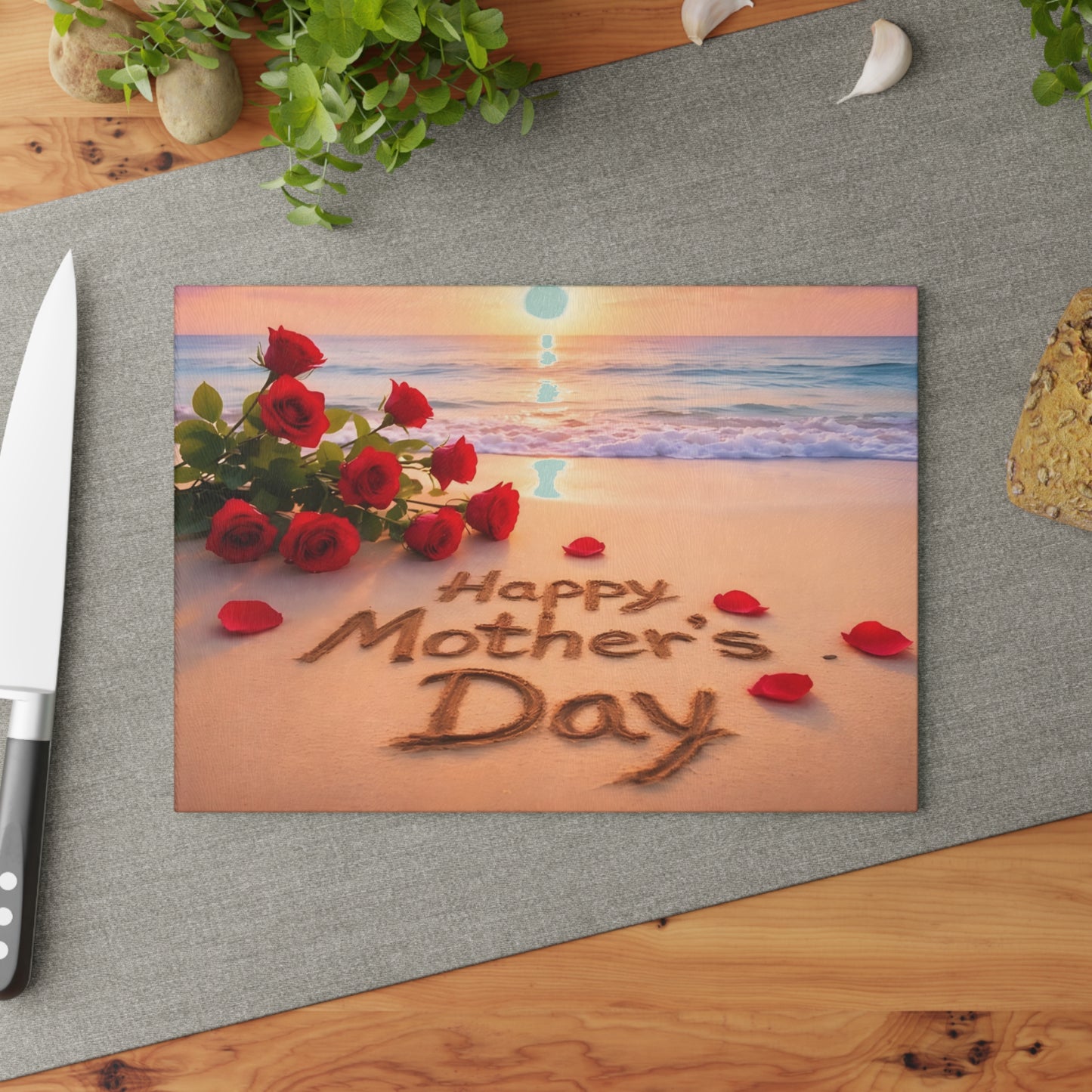 Mother’s Day Beach Scene Glass Cutting Board – Coastal Elegance with Heartfelt Charm