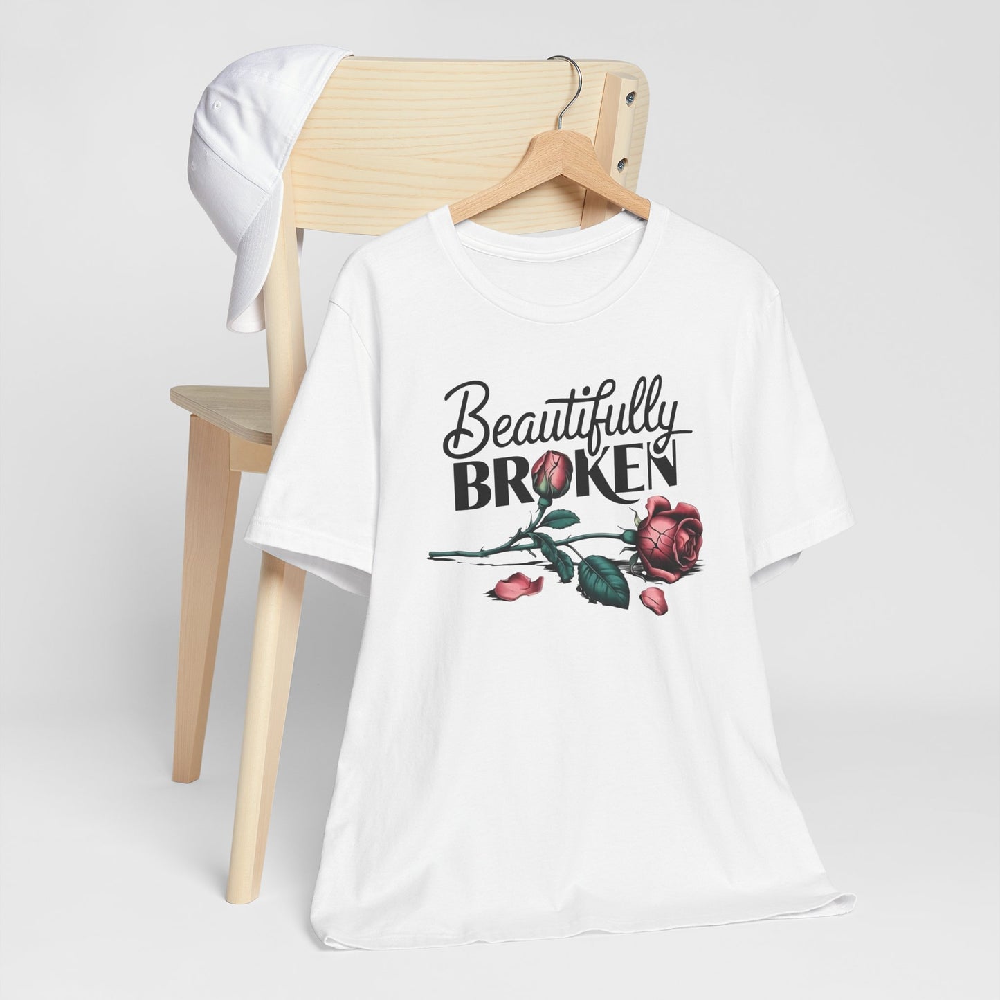 Camiseta Rosa “Beautifully Broken”: una camiseta empoderante con una elegancia suave
