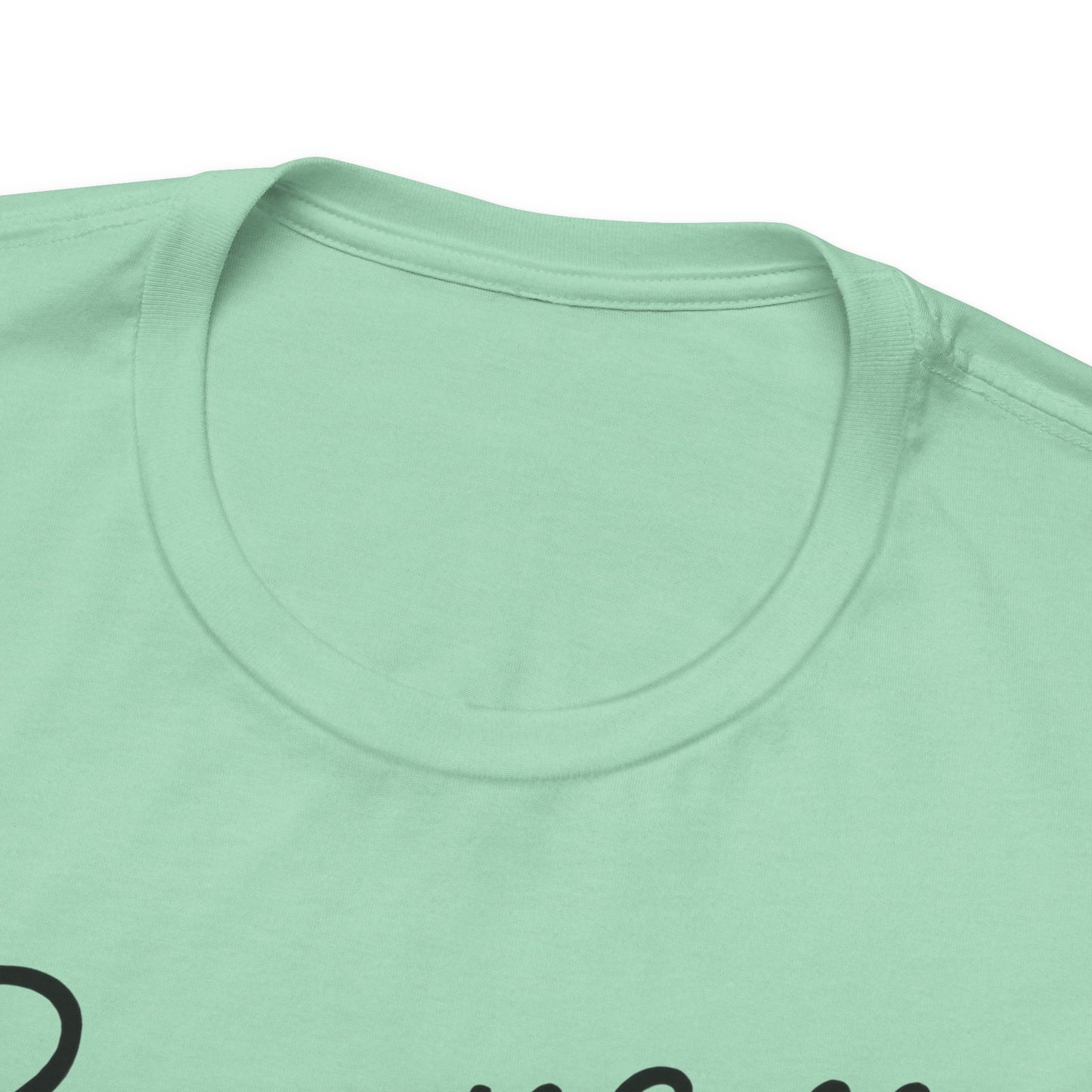 Camiseta Rosa “Beautifully Broken”: una camiseta empoderante con una elegancia suave