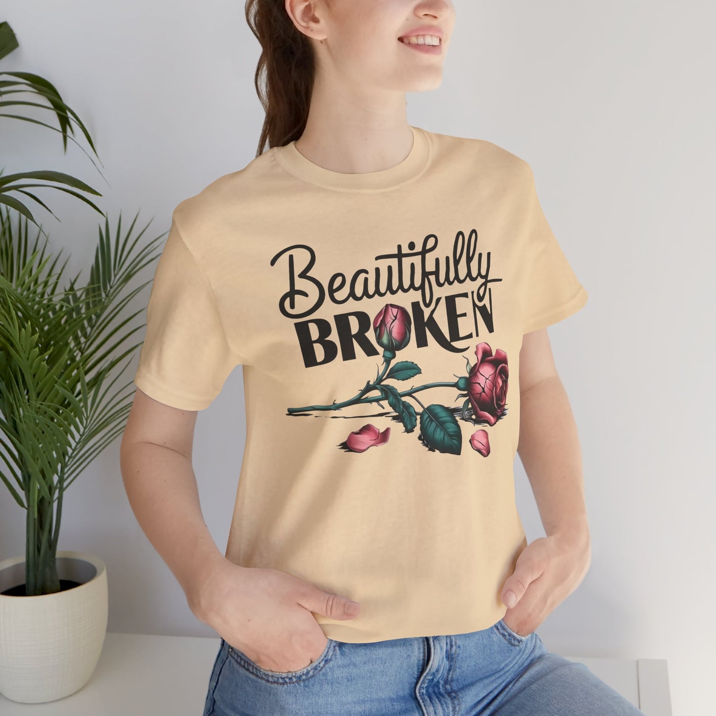 Camiseta Rosa “Beautifully Broken”: una camiseta empoderante con una elegancia suave