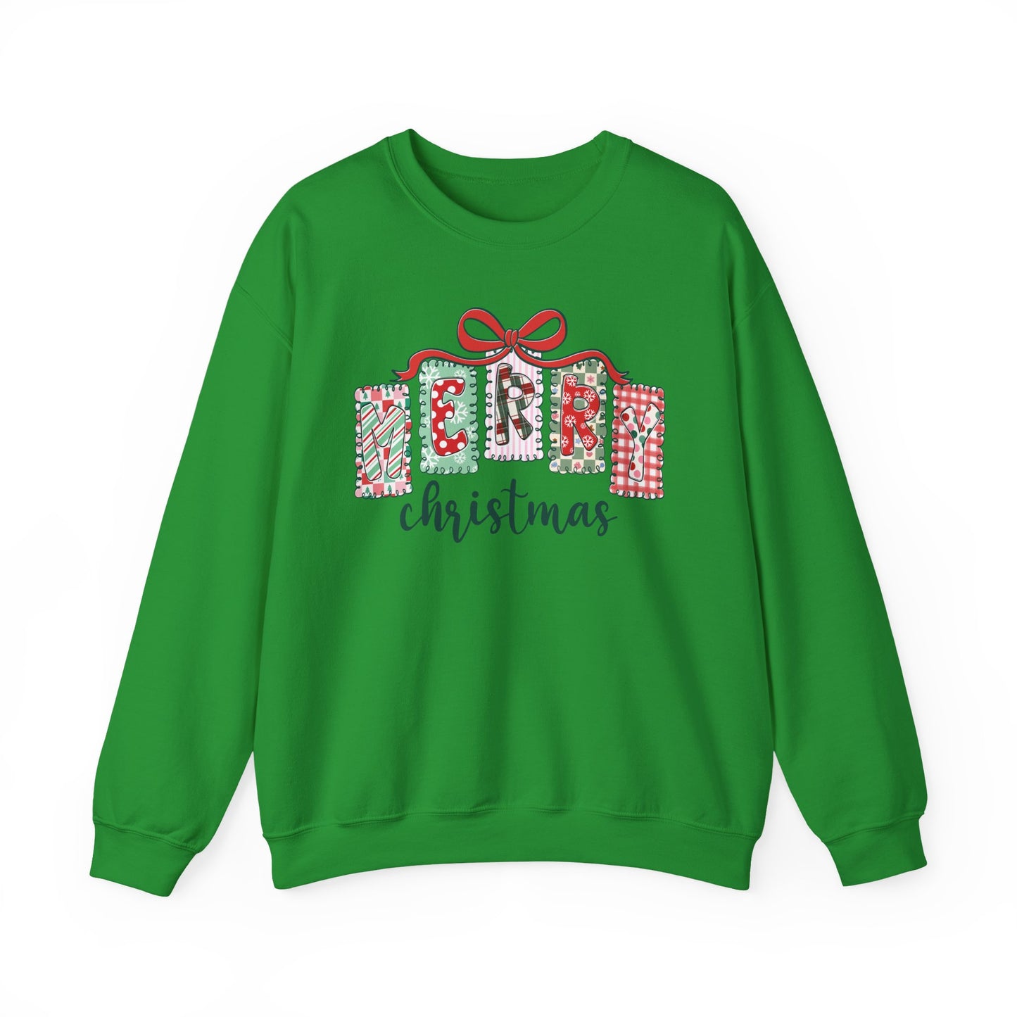🎀✨ Merry Christmas Sweatshirt – Cozy Patchwork Holiday Crewneck