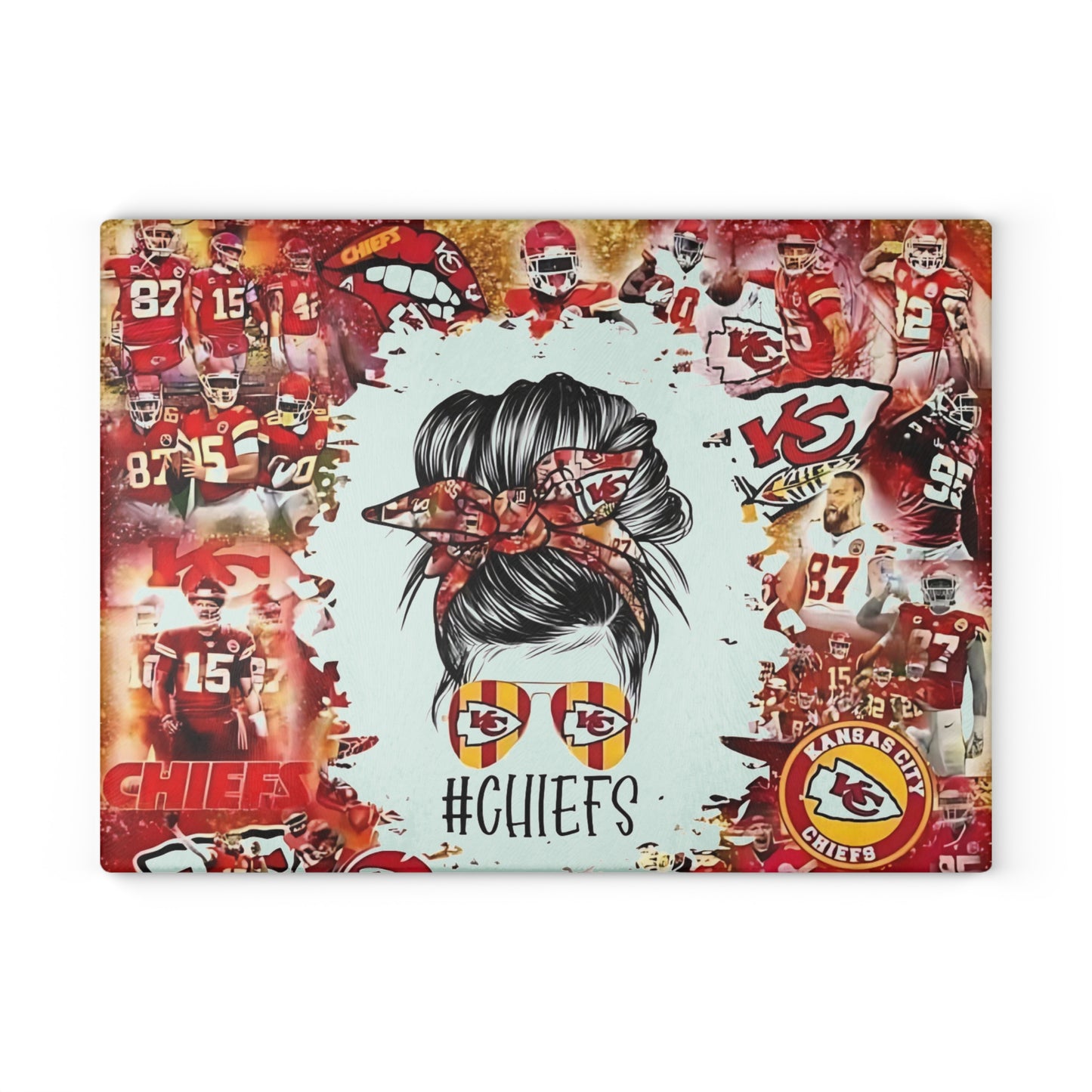 Tabla de cortar de vidrio glamurosa para el día del juego en rojo: arte pop estilo collage para cocinas modernas