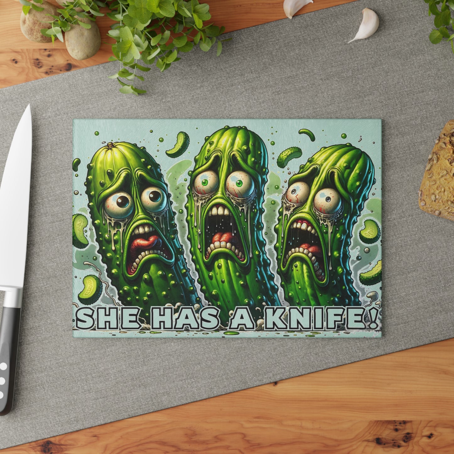 🥒😂 “She Has a Knife!” Glass Cutting Board – Pickle Panic in the Kitchen
