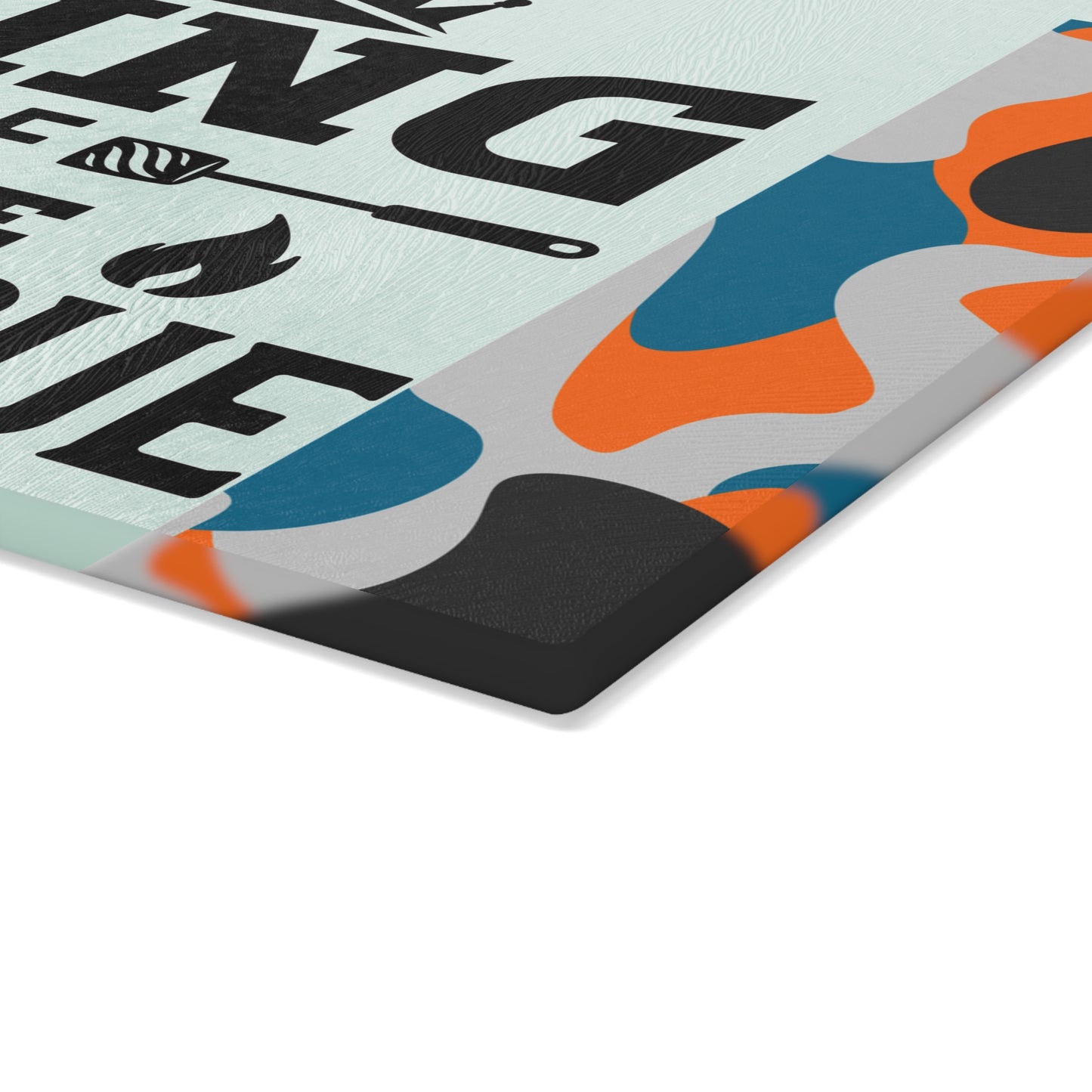 Tabla de cortar de vidrio KING OF THE BARBEQUE – Camuflaje con corona y espátulas 🍖