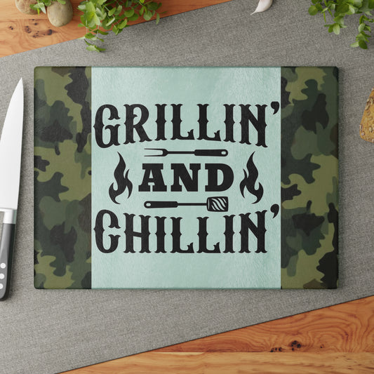 🔥 GRILLIN AND CHILLIN Glass Cutting Board – Camouflage BBQ Prep Style 🍔