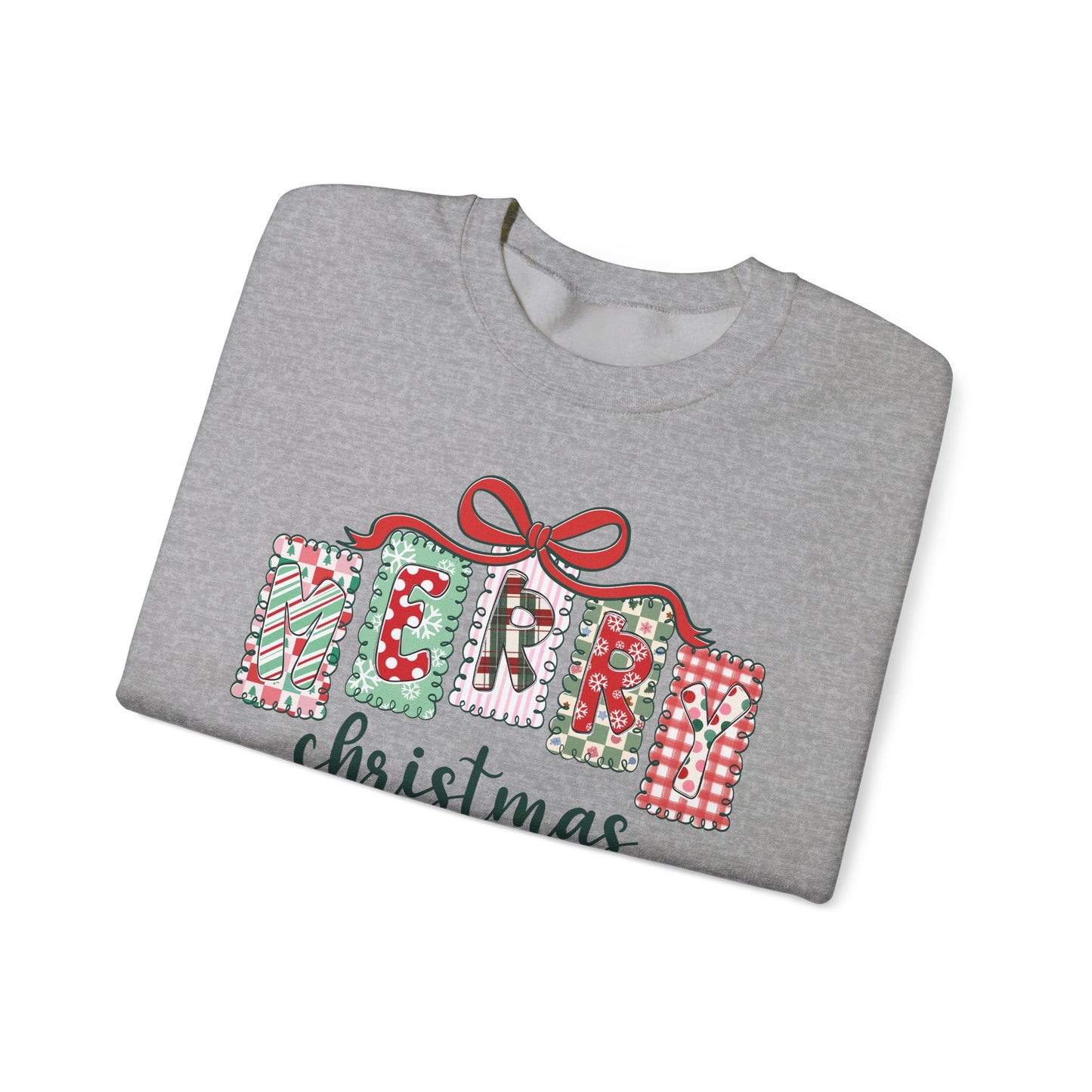 🎀✨ Merry Christmas Sweatshirt – Cozy Patchwork Holiday Crewneck
