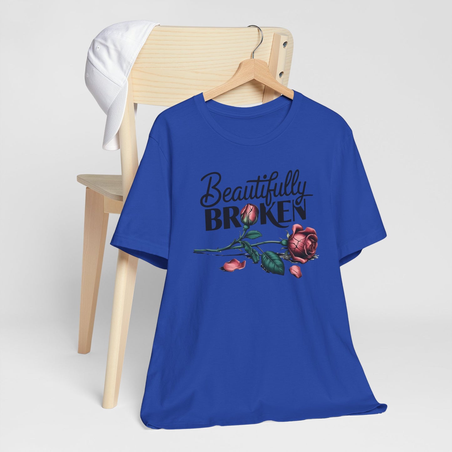 Camiseta Rosa “Beautifully Broken”: una camiseta empoderante con una elegancia suave