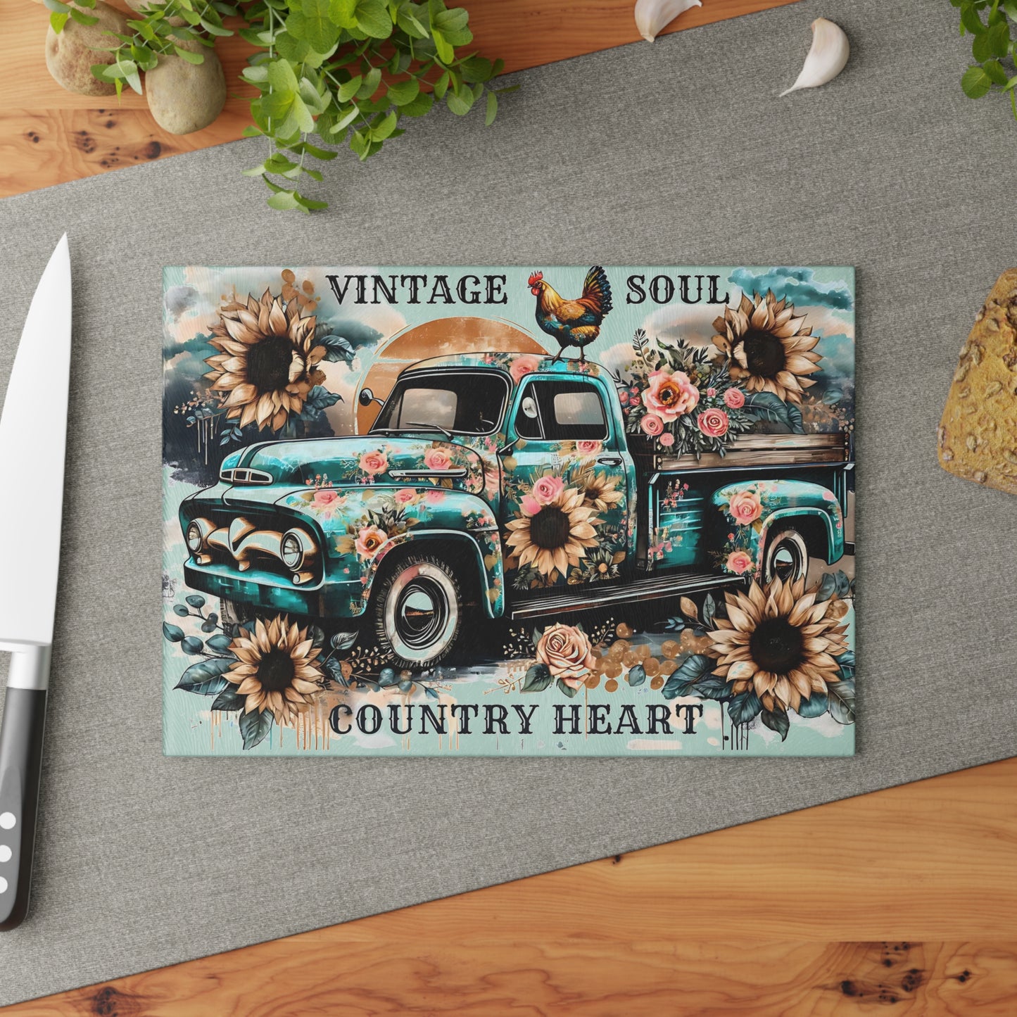 🚜🌻 Vintage Soul Country Heart Cutting Board – Rustic Truck & Sunflower Charm 🐓🌹