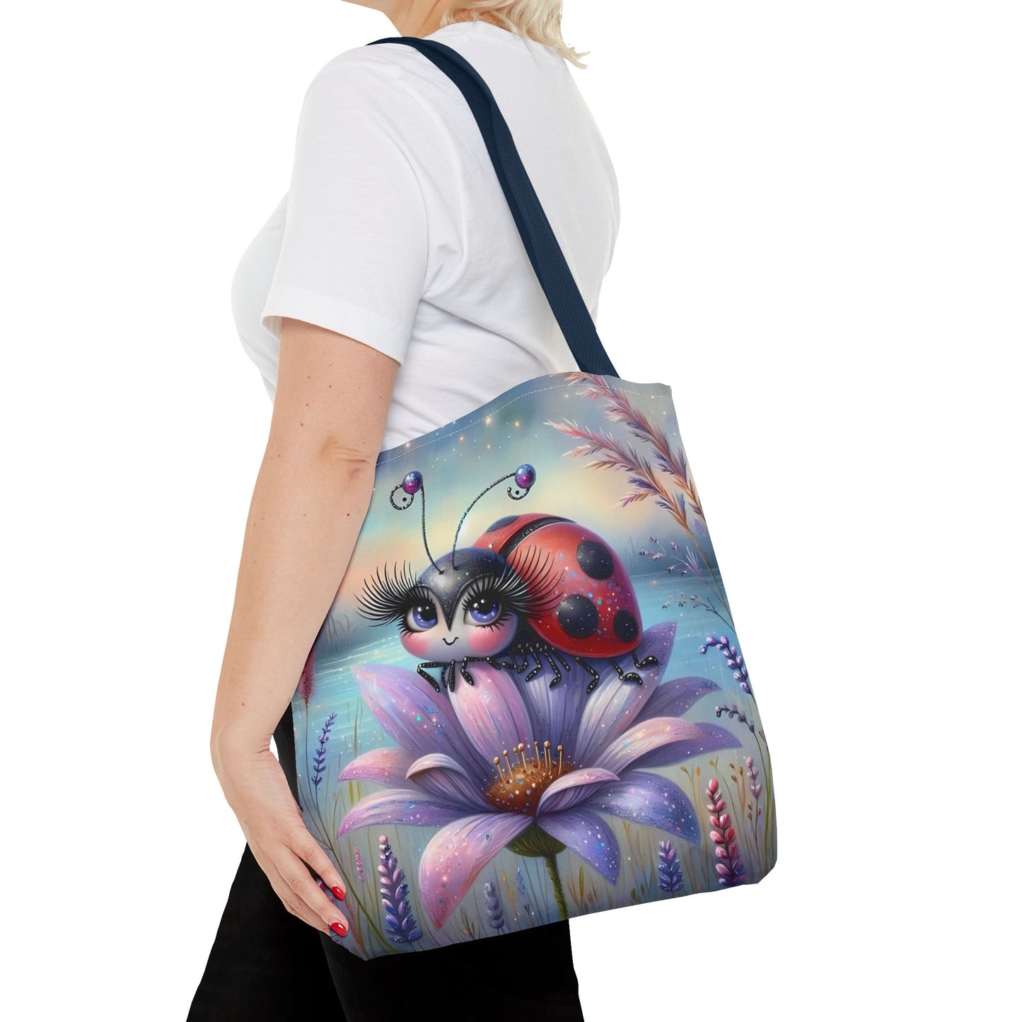 🐞 Mariquita sobre una flor junto al lago – Bolsa de tela inspirada en la naturaleza