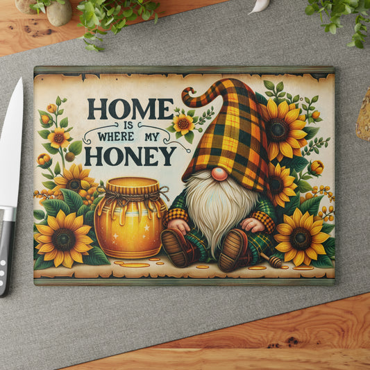 Tabla de cortar con diseño de gnomo de girasol «Home Is Where My Honey»: un cálido encanto campestre para tu cocina.