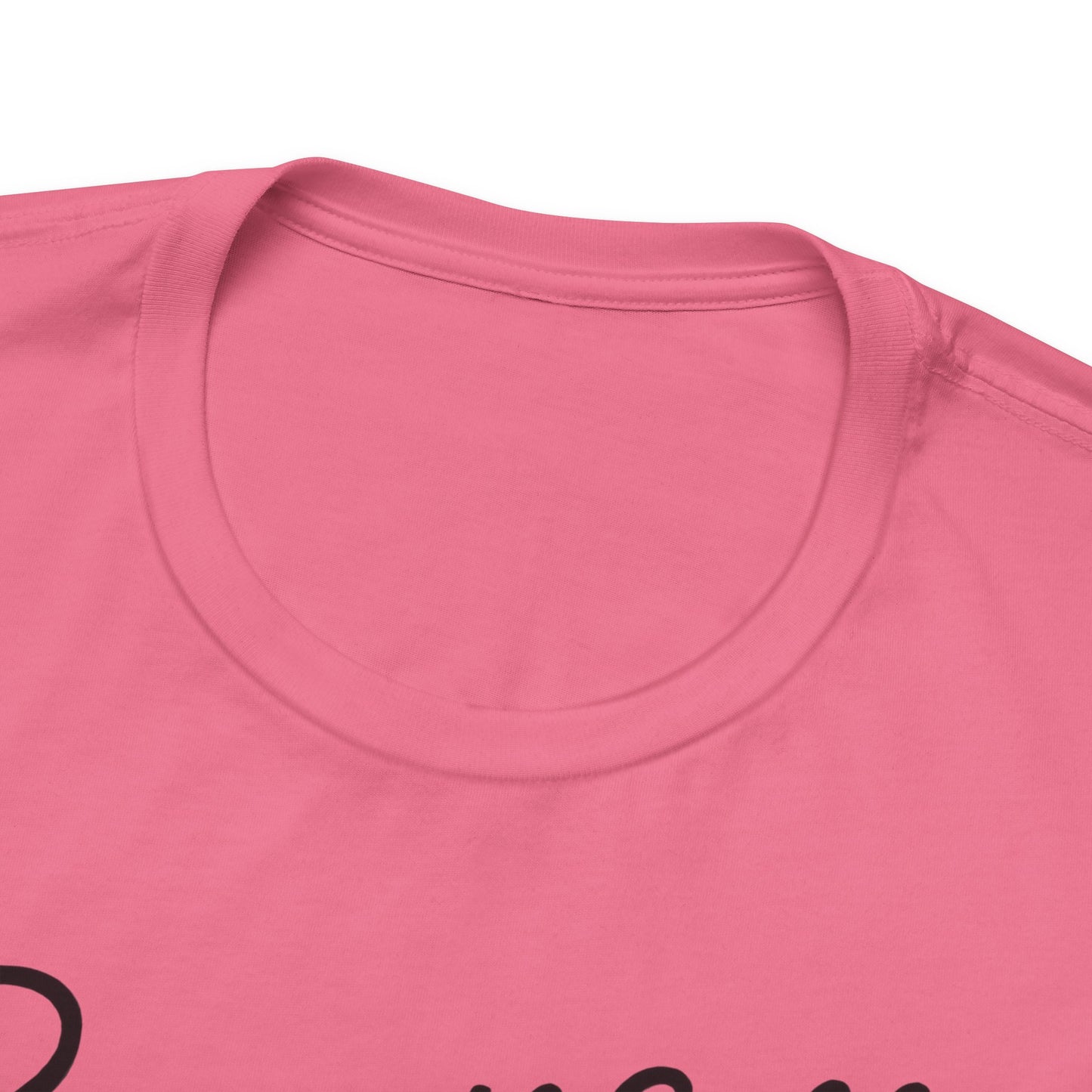 Camiseta Rosa “Beautifully Broken”: una camiseta empoderante con una elegancia suave
