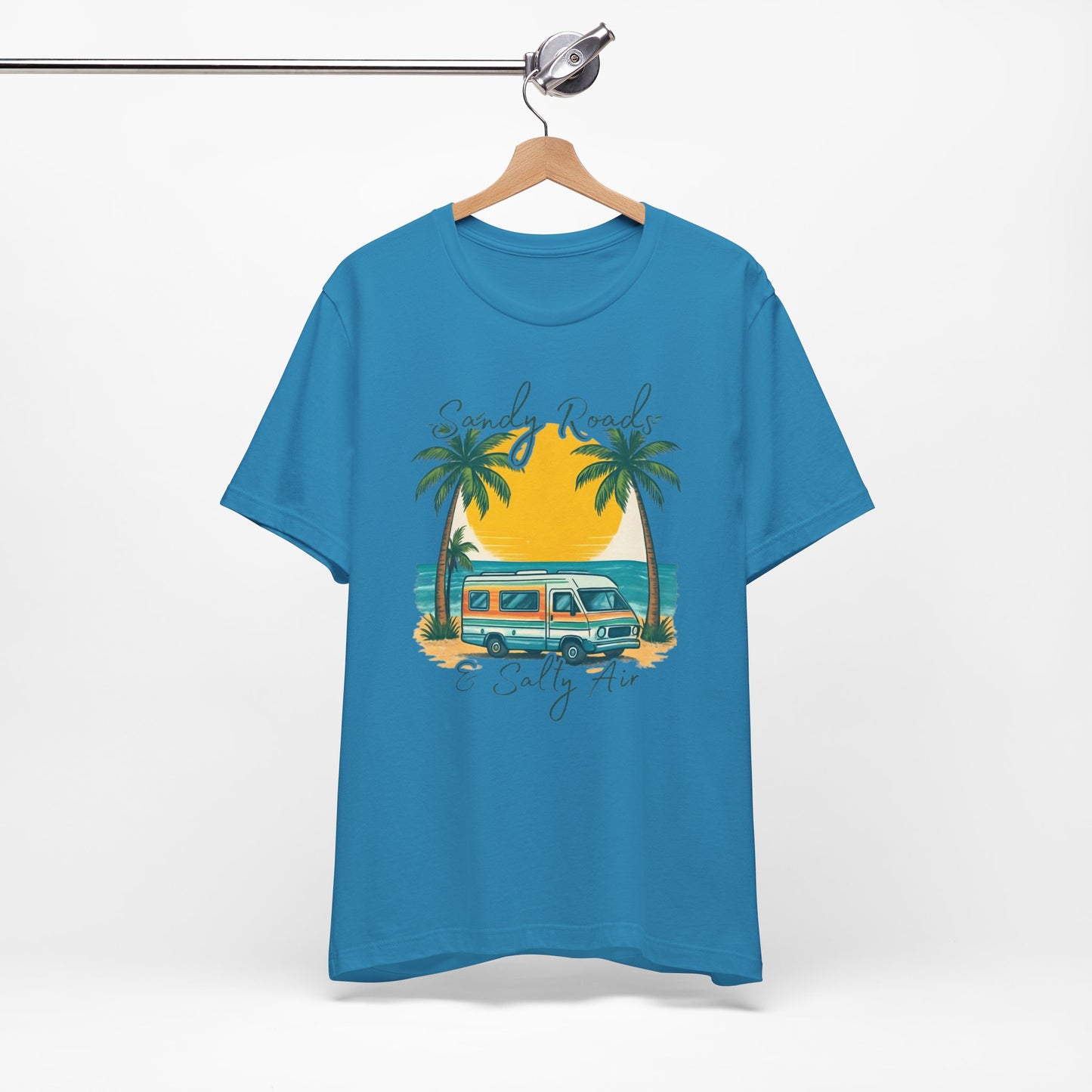Camiseta Sandy Roads &amp; Salty Air: Camisa playera ligera para mujer para días costeros y ambiente veraniego.