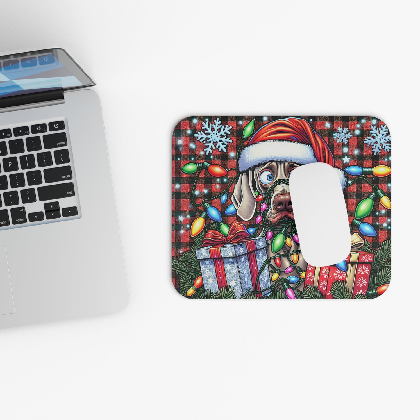 🖱️🎄🐶 Tangled Lights Christmas Dog Mouse Pad – Buffalo Plaid Holiday Desk Art
