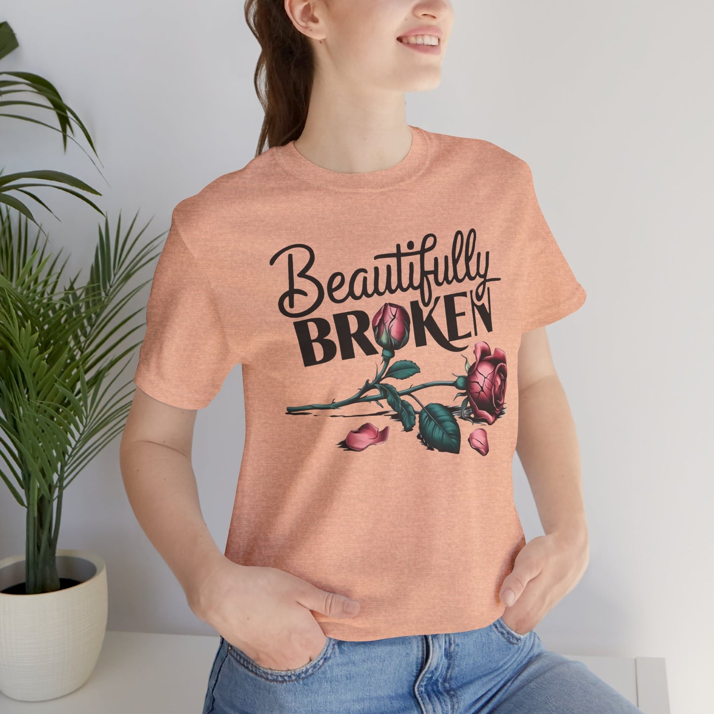 Camiseta Rosa “Beautifully Broken”: una camiseta empoderante con una elegancia suave