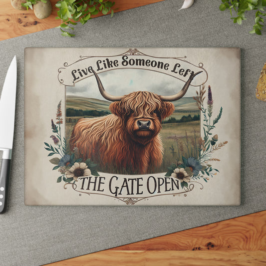 🐮 “Live Like Someone Left the Gate Open” Cutting Board – Highland Cow Freedom & Rustic Charm
