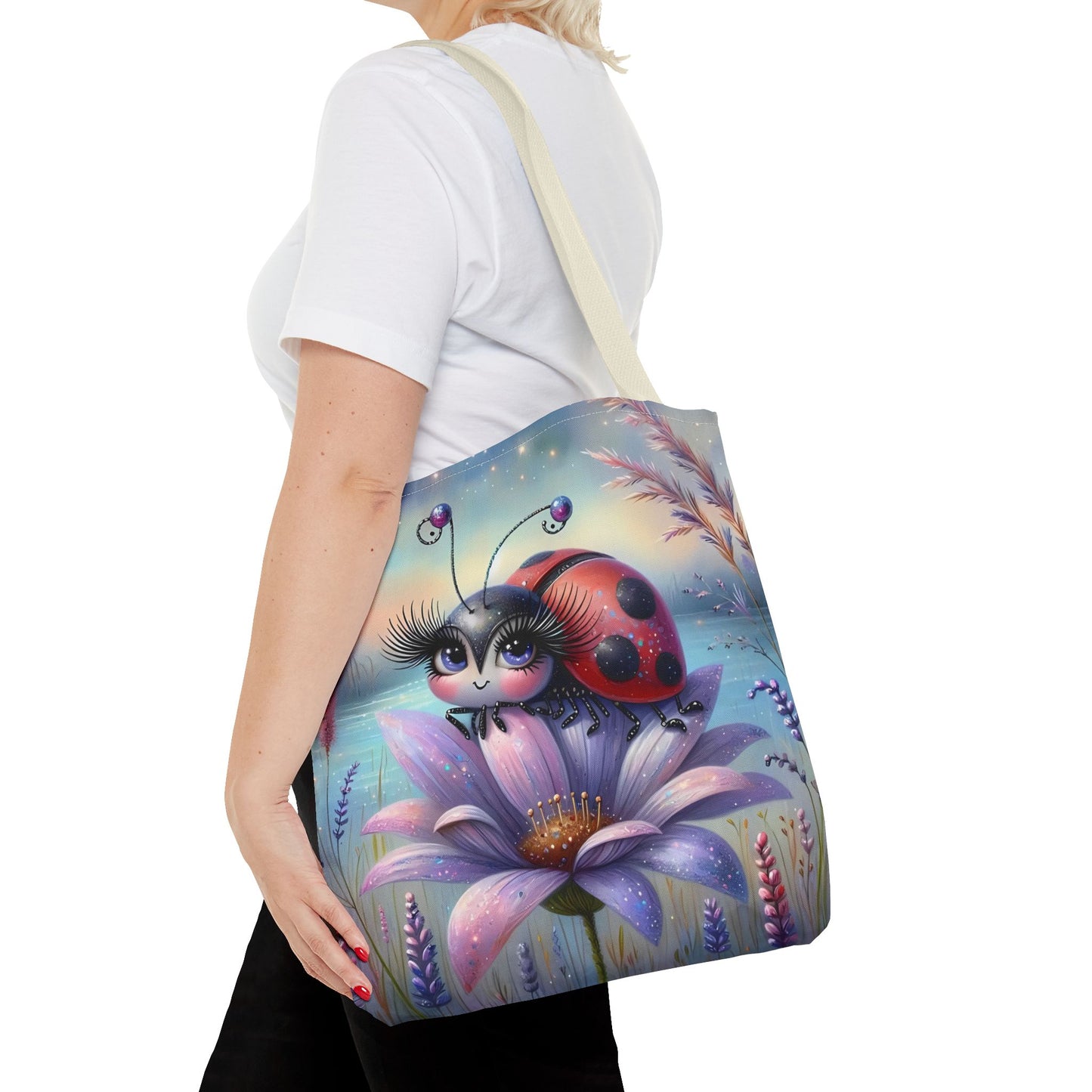 🐞 Mariquita sobre una flor junto al lago – Bolsa de tela inspirada en la naturaleza
